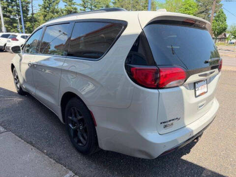 2020 Chrysler Pacifica Touring L Plus