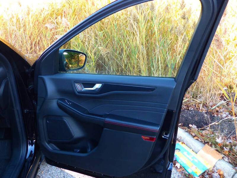 2025 Ford Escape ST-Line Select