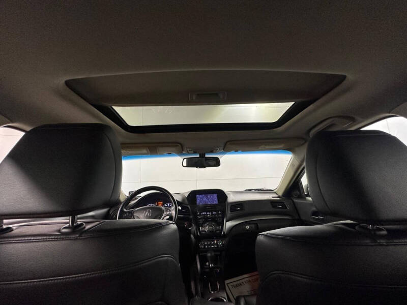 2013 Acura ILX 2.0L w/Tech