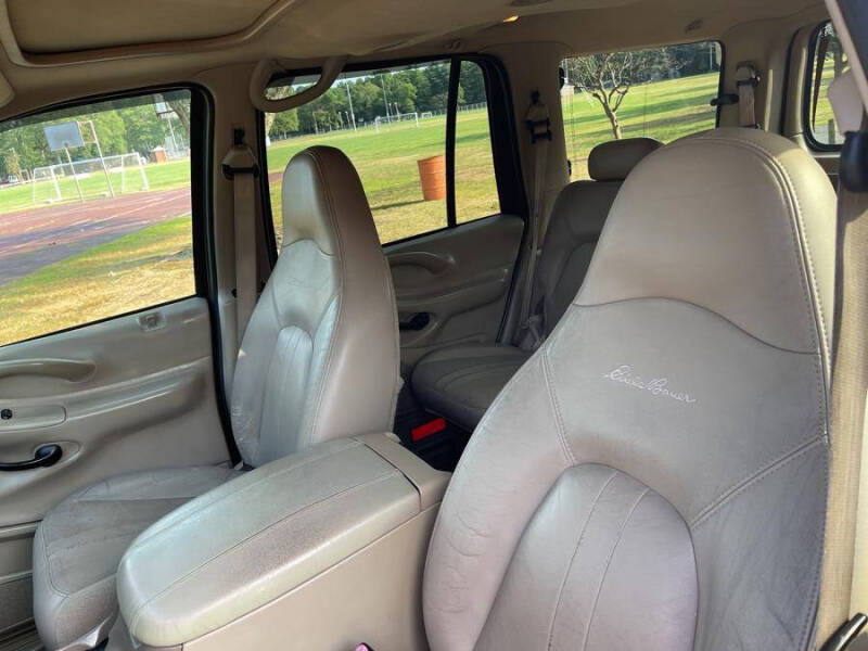 2001 Ford Expedition Eddie Bauer