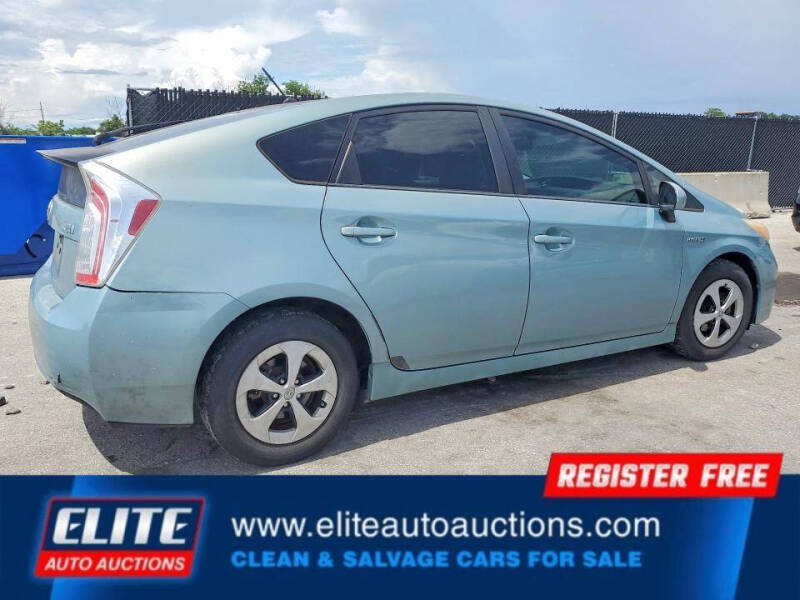 2012 Toyota Prius Two