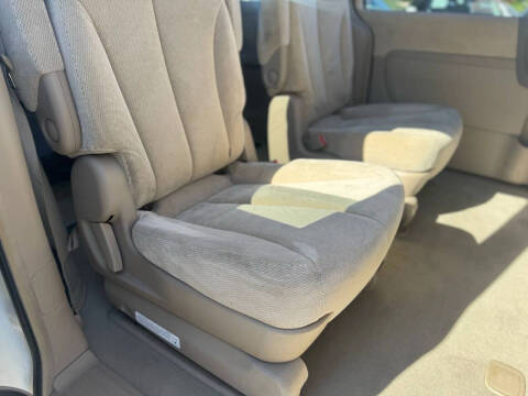 2007 Kia Sedona