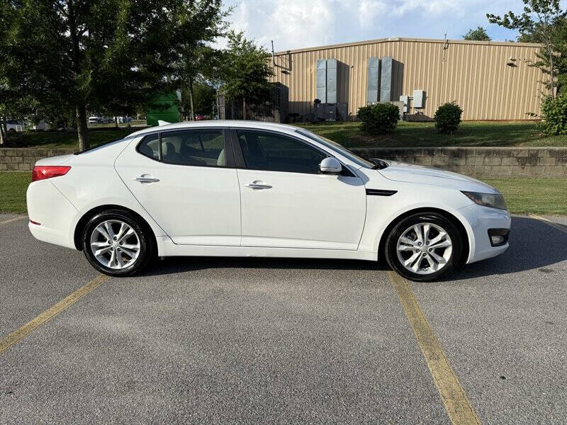 White 2013 Kia Optima LX LX 4dr Sedan 2