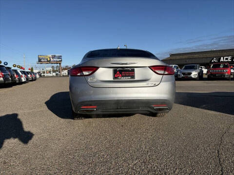 2016 Chrysler 200 S