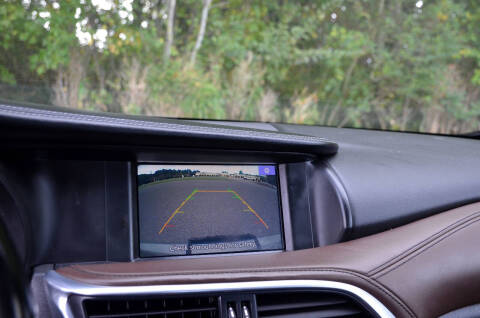 2017 Infiniti QX30 Premium