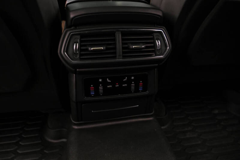 2020 Lamborghini Urus