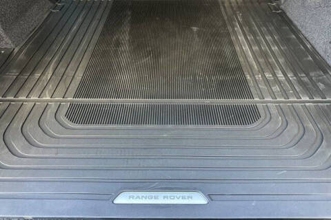 2025 Land Rover Range Rover P550e Autobiography