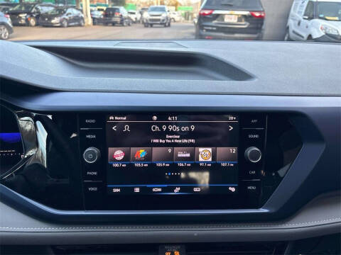 2023 Volkswagen Taos SE 4Motion