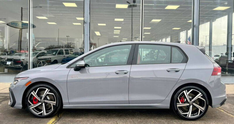 2025 Volkswagen Golf GTI SE