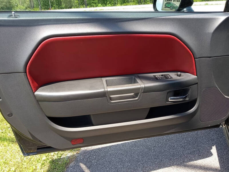 2013 Dodge Challenger R/T Plus