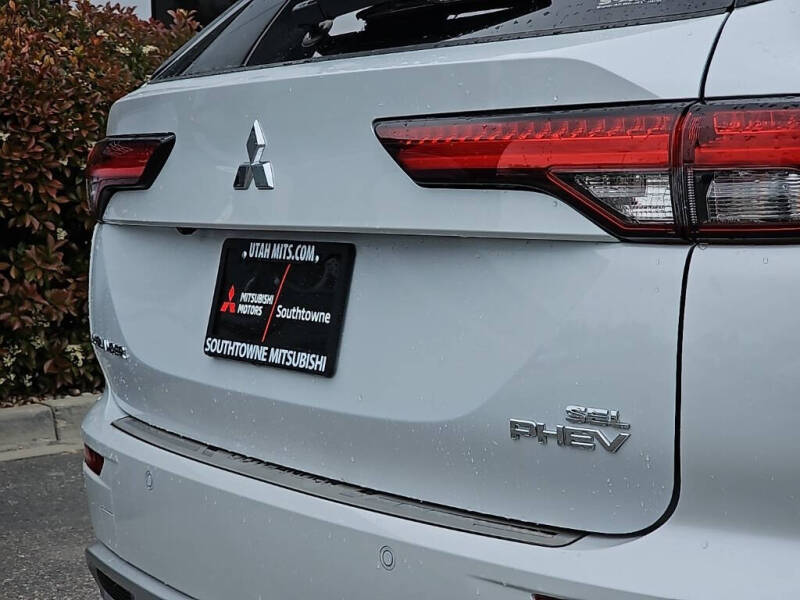 2025 Mitsubishi Outlander PHEV SEL