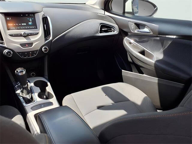 2018 Chevrolet Cruze LS Auto