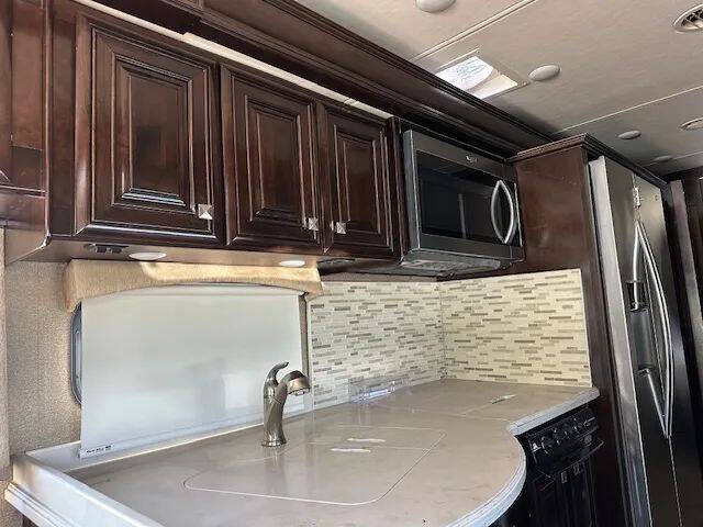 2016 Freightliner XCR Chassis