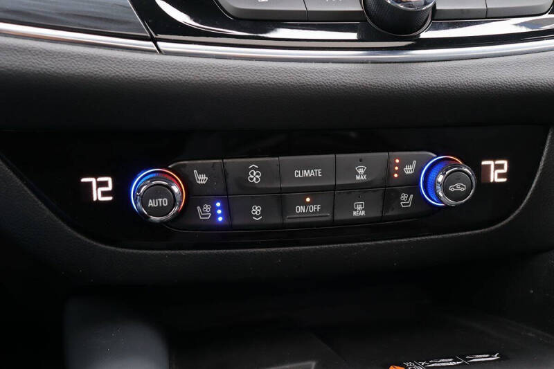 2022 Buick Enclave Premium