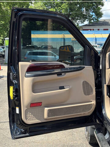 2004 Ford Excursion Limited