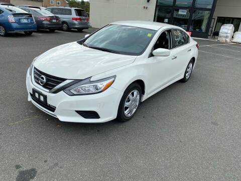 2016 Nissan Altima for sale at MAGIC AUTO SALES in Little Ferry NJ