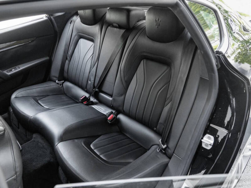 2014 Maserati Quattroporte Sport GT S
