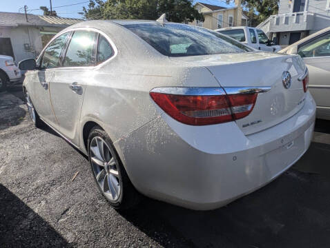 2012 Buick Verano Leather Group