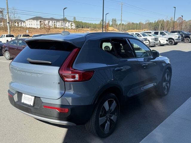 2020 Volvo XC40 T5 Momentum