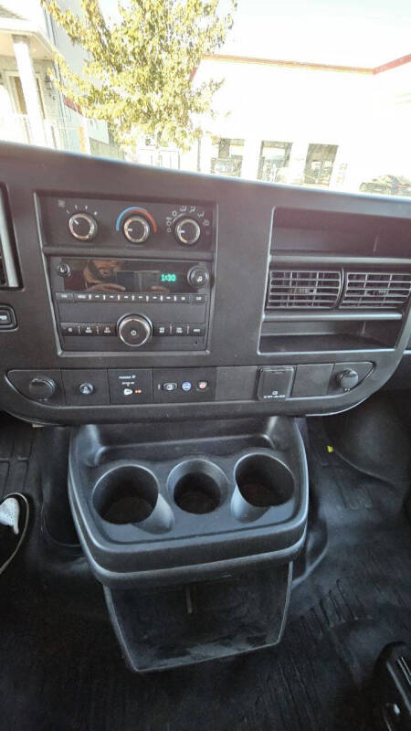 2021 Chevrolet Express 2500