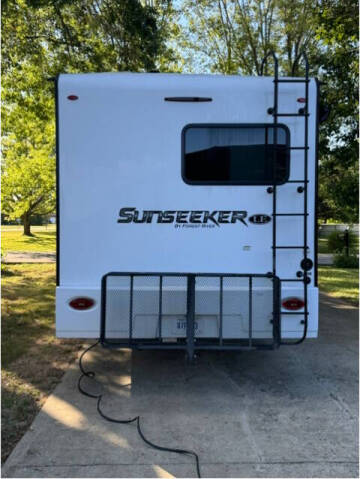 2021 Forest River Sunseeker 2550DLEC