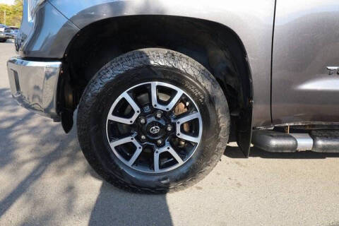 2016 Toyota Tundra SR5