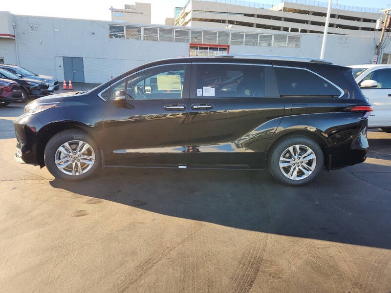 2026 Toyota Sienna Limited 7-Passenger