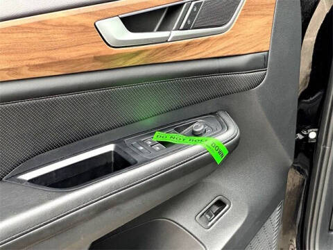 2024 Volkswagen Atlas SE