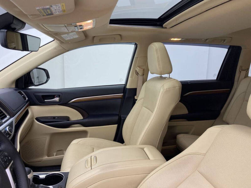 2017 Toyota Highlander