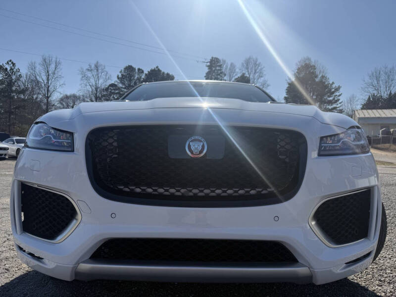 2020 Jaguar F-PACE SVR