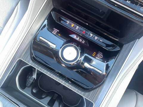 2024 Jeep Wagoneer L Series III