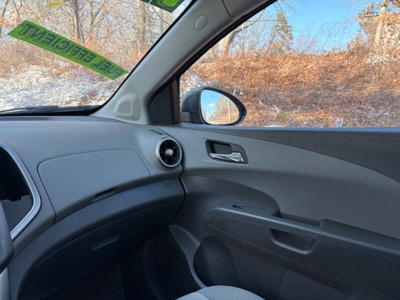 2012 Chevrolet Sonic LT