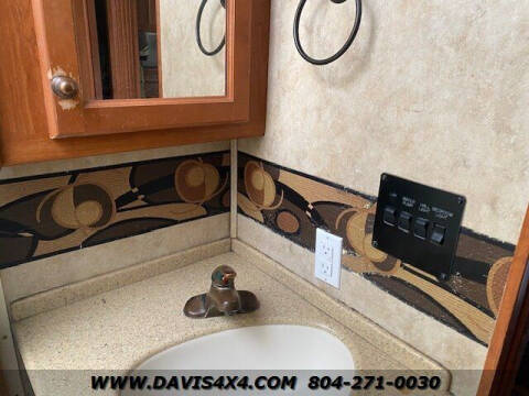 2006 Freightliner MH Chassis