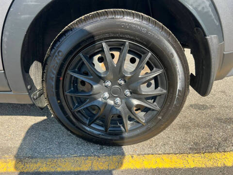 2021 Nissan Kicks S