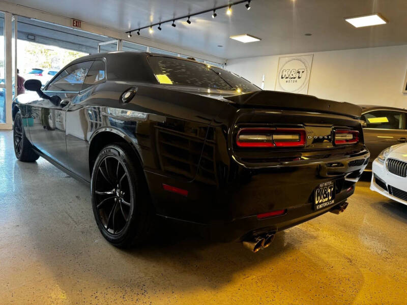 2017 Dodge Challenger