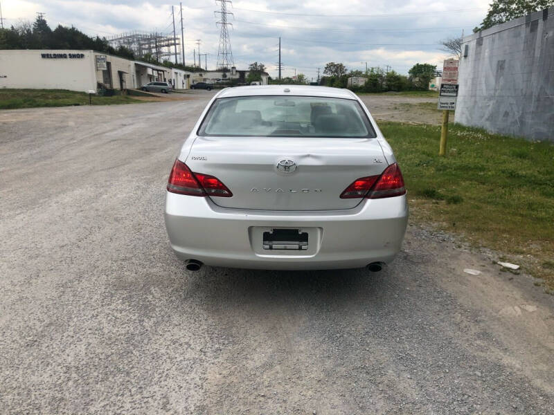 2009 Toyota Avalon XL photo 6