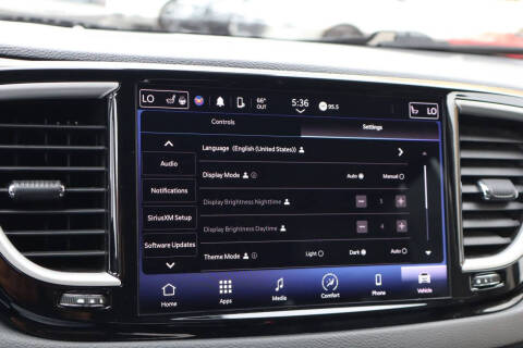2022 Chrysler Pacifica Touring L