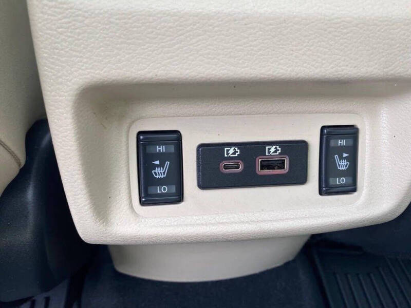 2023 Nissan Maxima 3.5 Platinum