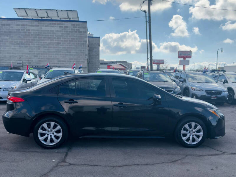 2022 Toyota Corolla LE