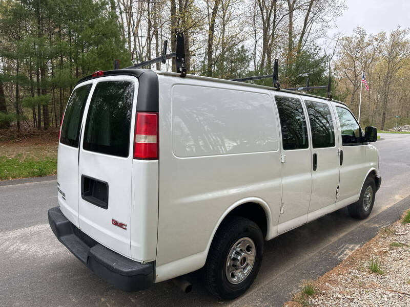 2011 GMC Savana 2500
