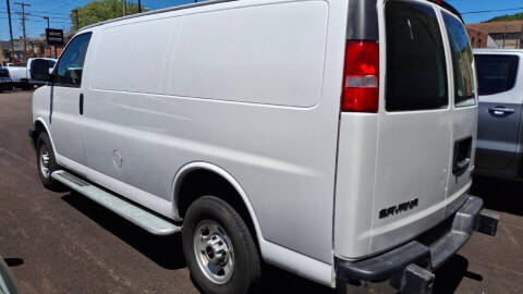 2024 GMC Savana 2500