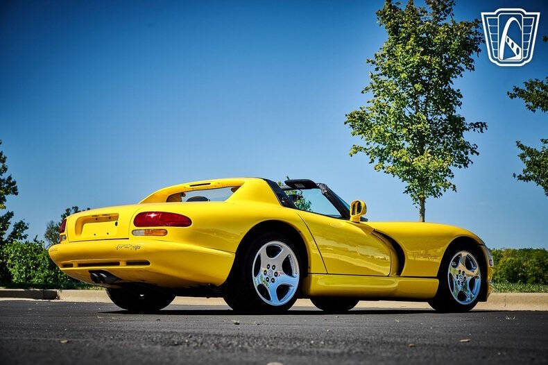 2001 Dodge Viper RT/10