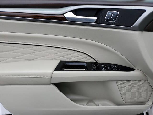 2017 Ford Fusion Platinum