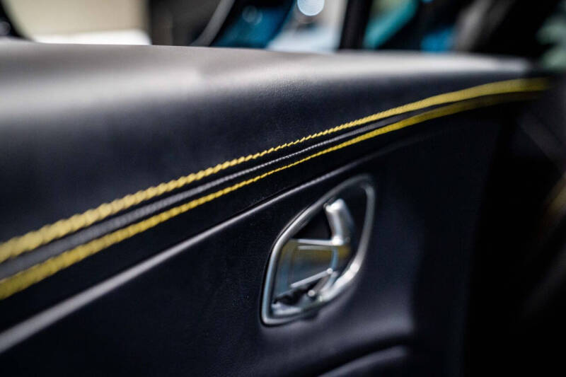 2023 Aston Martin DBX 707