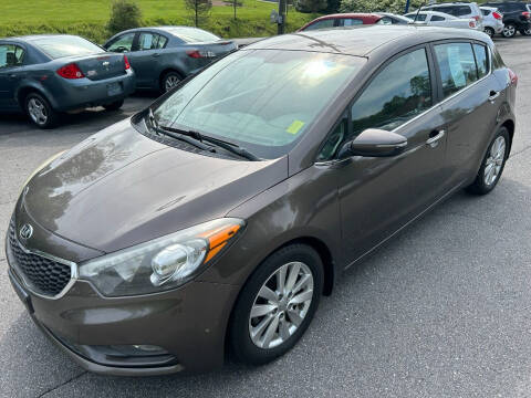 2015 Kia Forte5 for sale at Ricky Rogers Auto Sales in Arden NC