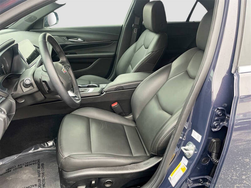 2025 Cadillac CT4 Luxury