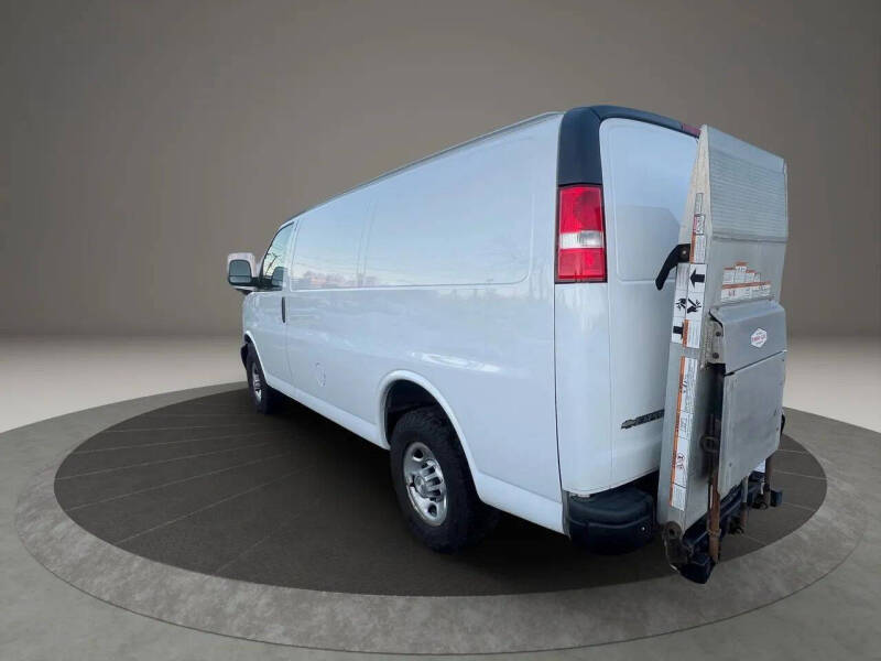 2021 Chevrolet Express 3500