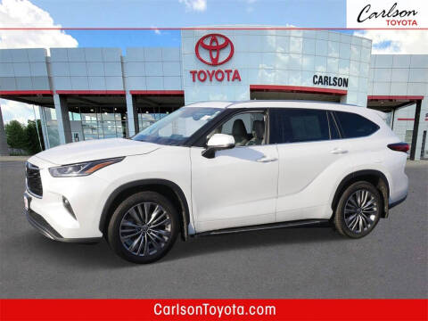2022 Toyota Highlander Platinum