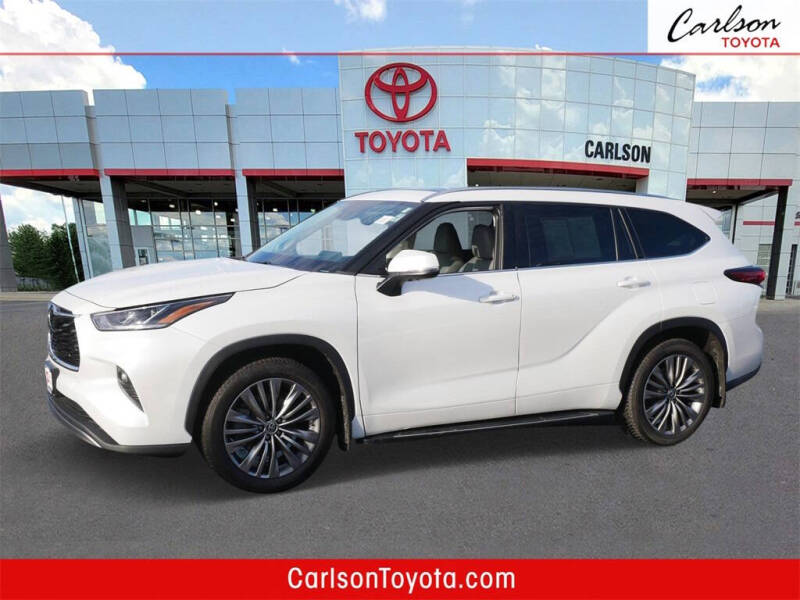 2022 Toyota Highlander Platinum