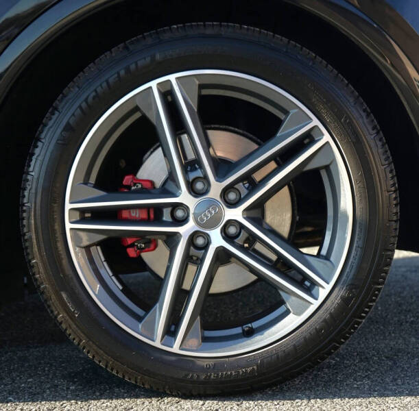 2018 Audi SQ5 3.0T quattro Premium Plus